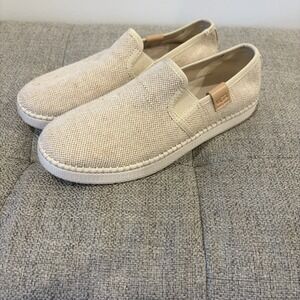 UGG Womens Luciah Sz 7 Women's Beige Canvas Slip-on Everyday Casual Shoe Sneaker
